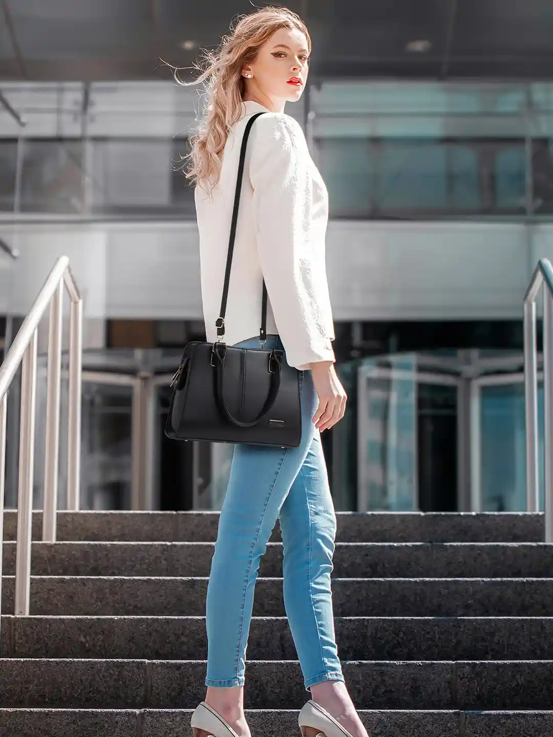 WOMEN MARKS Textured Structured Handheld Bag