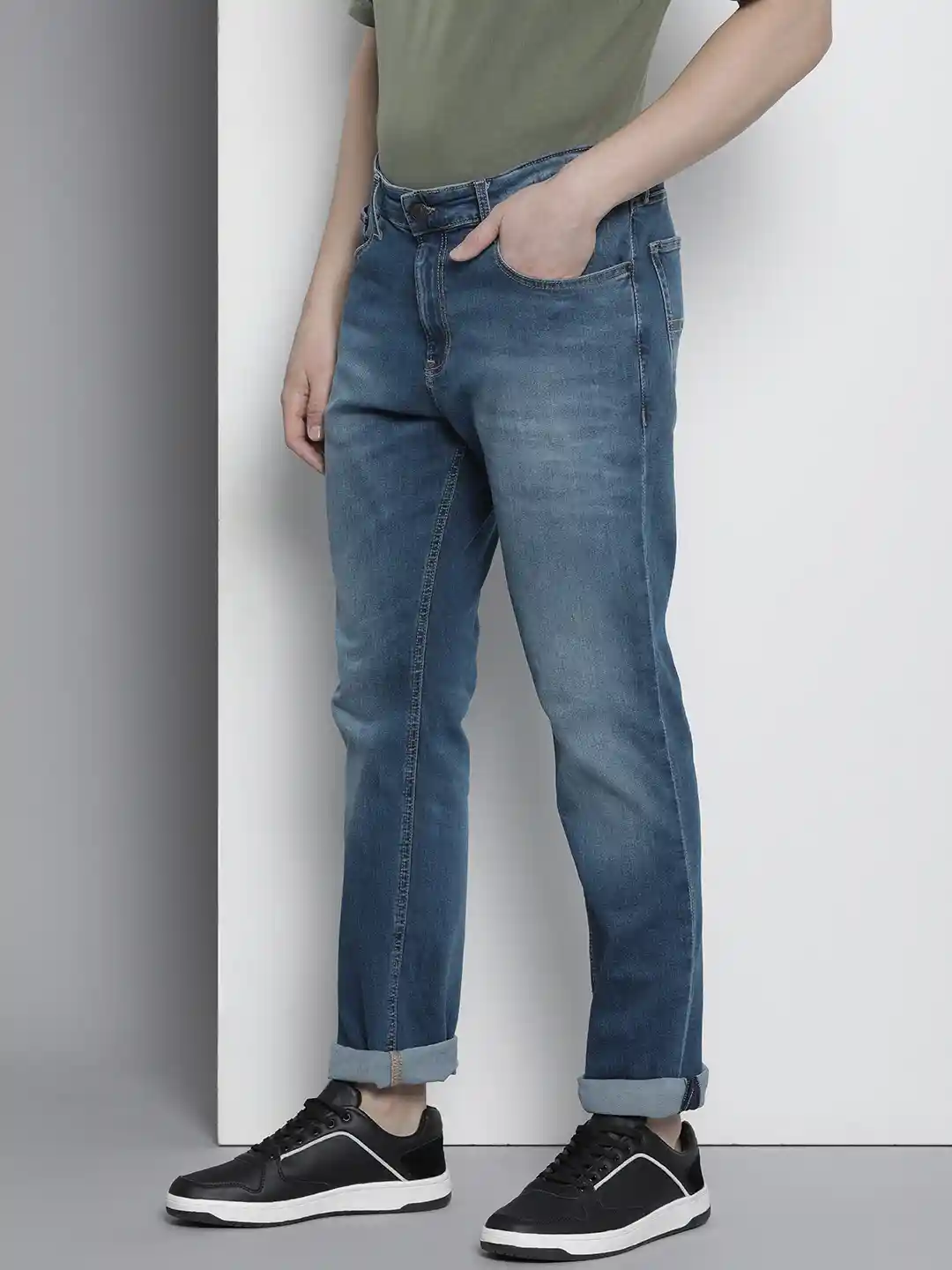 Buy Tommy Hilfiger Men Ryan Regular Straight Fit Light Fade