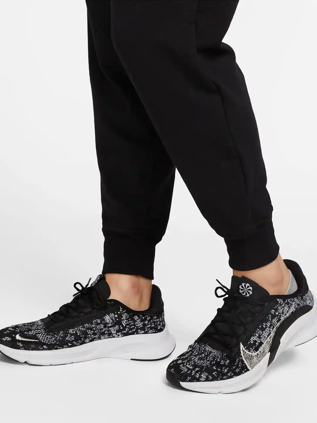 Buy Nike Women Black Dri-FIT One Joggers Track Pants for Women