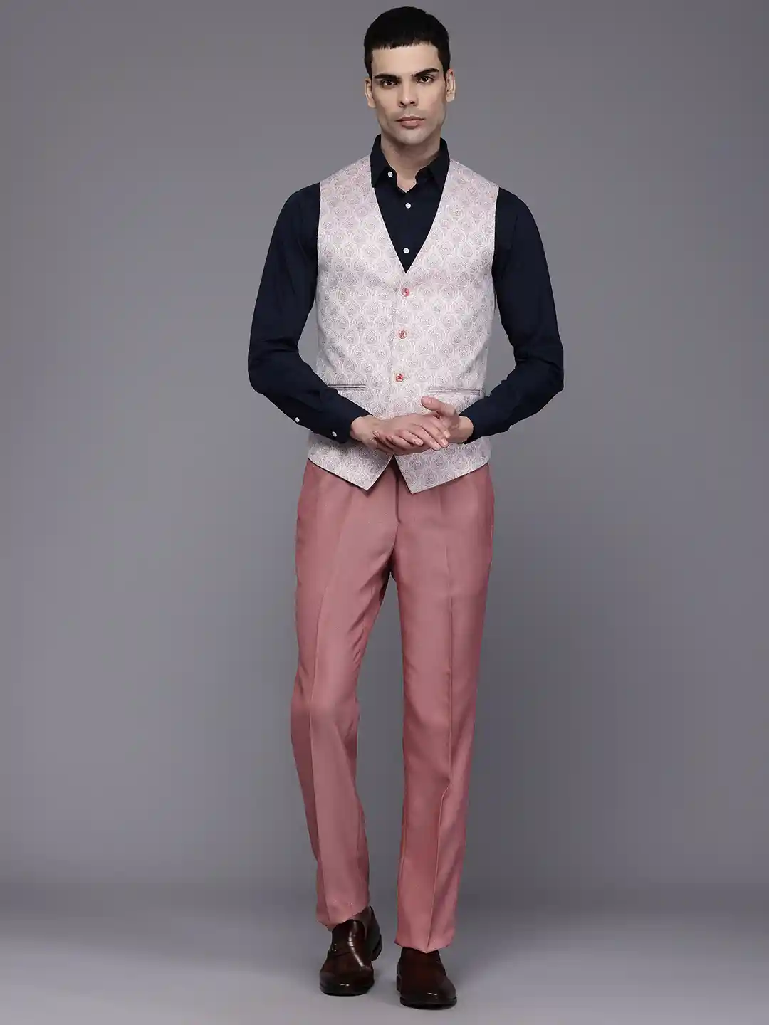 Grey Suit Pink Shirt Grey Sweater Piece Grey Slim Fit Suit With