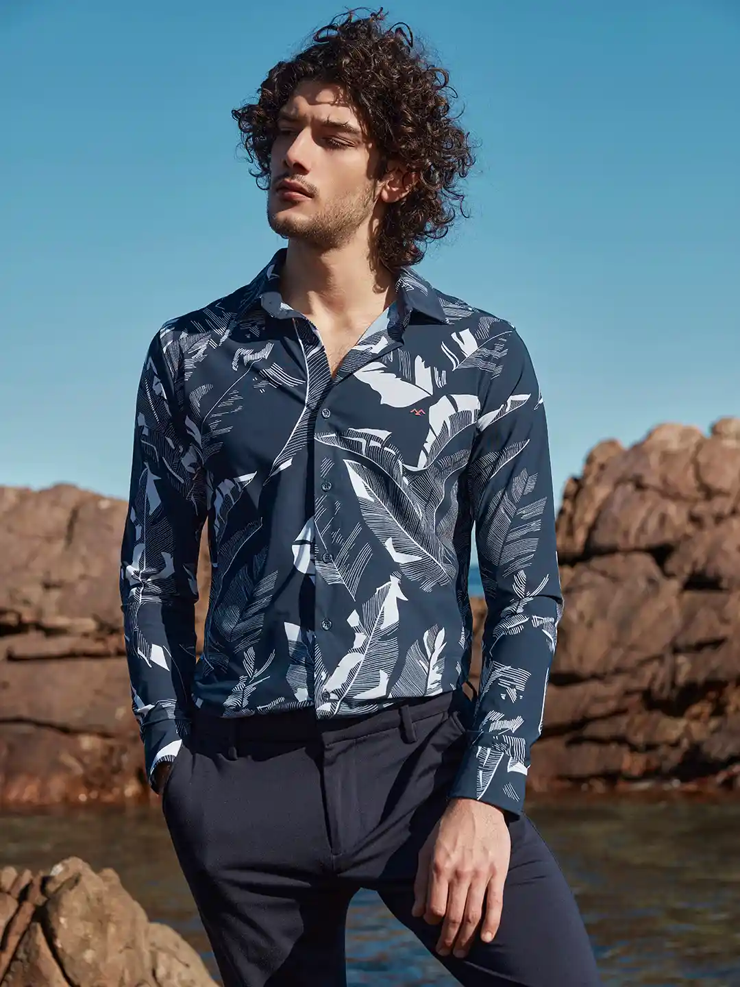 Mufti Conversational Printed Slim Fit Opaque Casual Shirt