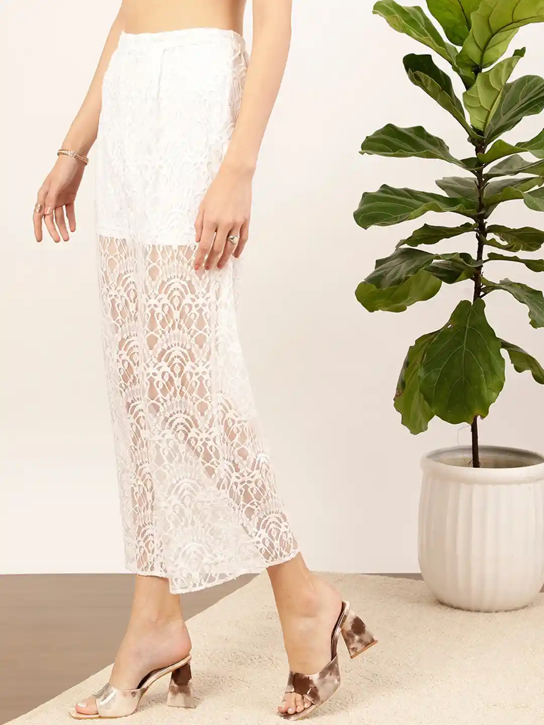 Buy STREET Women Self Design Relaxed Straight Fit High-Rise Lace