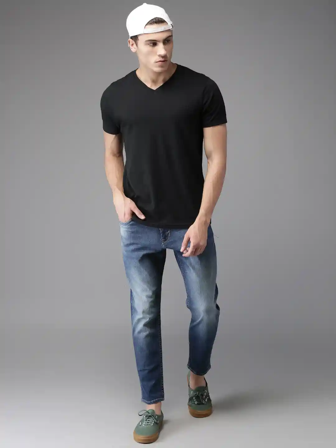 Buy HERENOW Men Black Solid V-Neck Pure Cotton T-shirt Tshirts