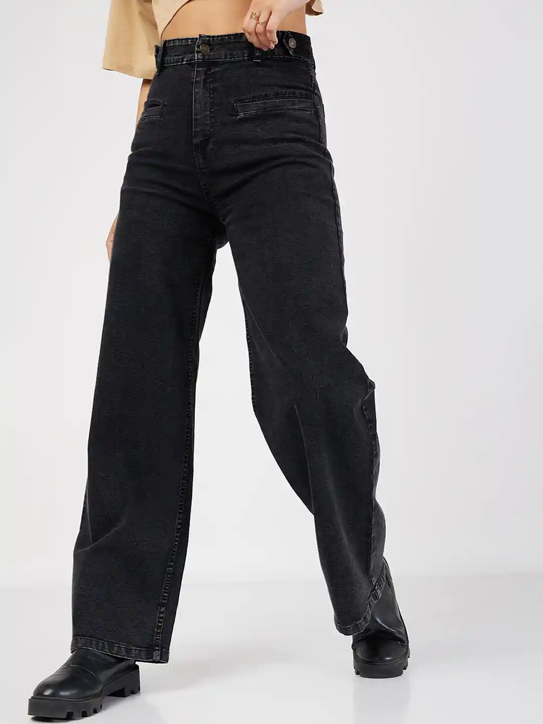 Buy SASSAFRAS Women Straight Fit High-Rise Clean Look Jeans