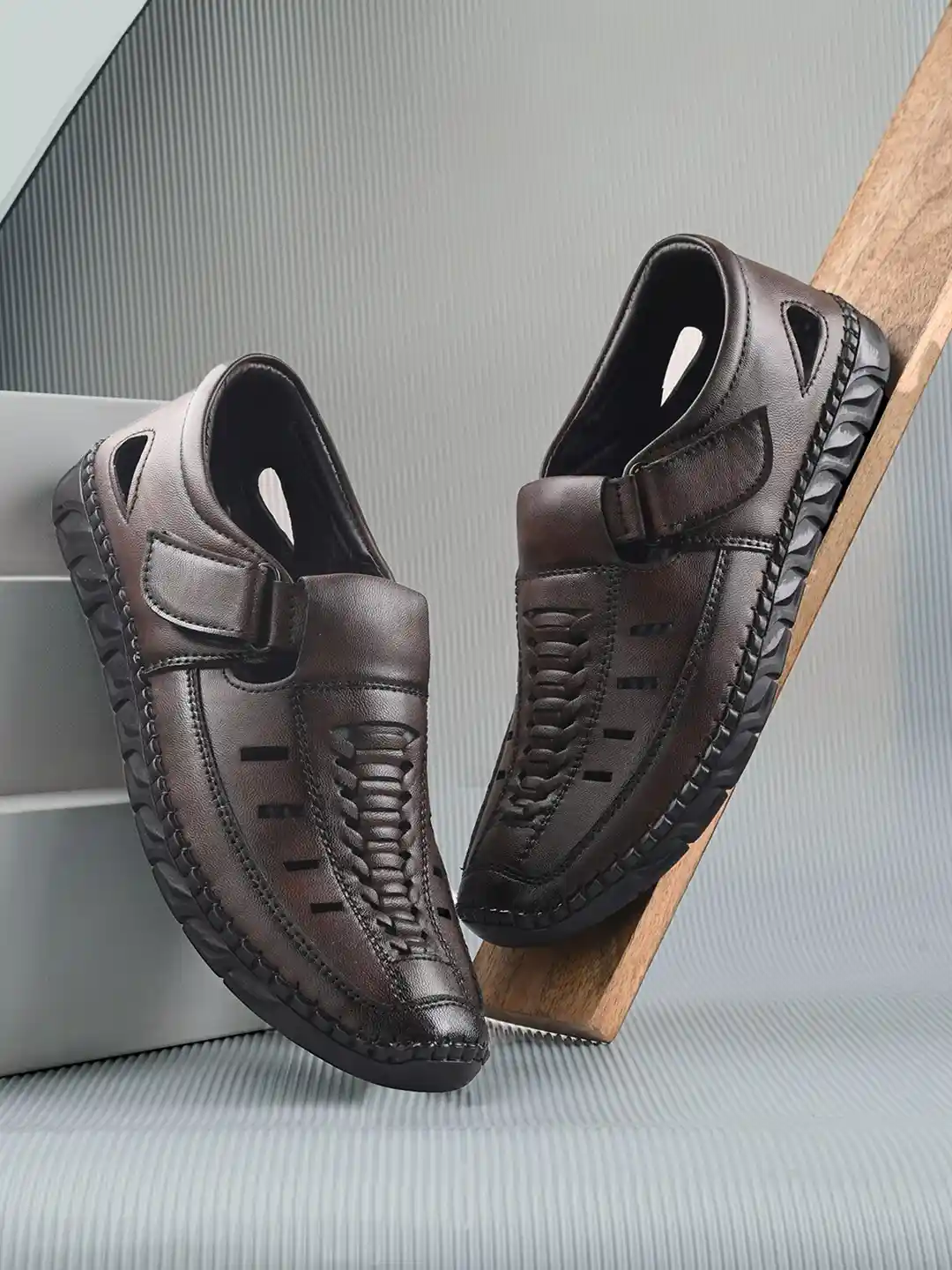 Buy The Roadster Lifestyle Men Textured Laser Cut Shoe-Style