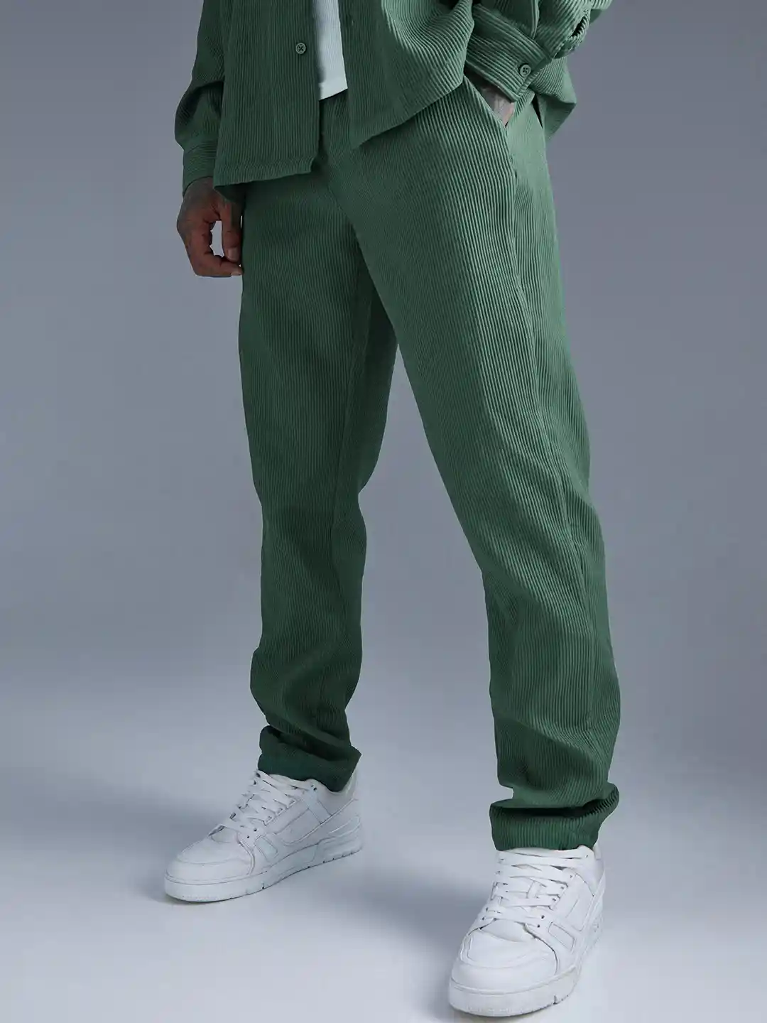 boohooMAN Plisse Design Slim Fit Trousers