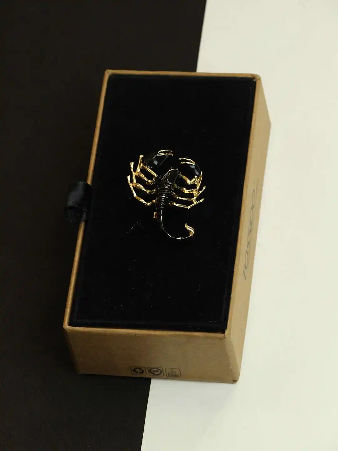 Cool Scorpion Brooch Set - 2Pcs Enamel Metal Lapel Pins With Rhinestones For Men & Women