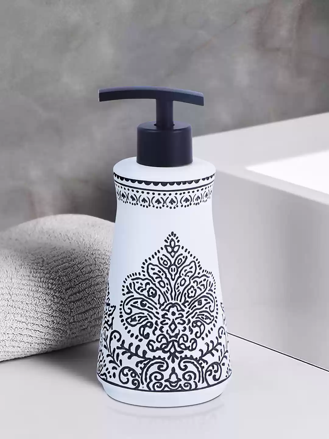 Matte White Bathroom Accessories: Stylish Essentials for Modern Homes