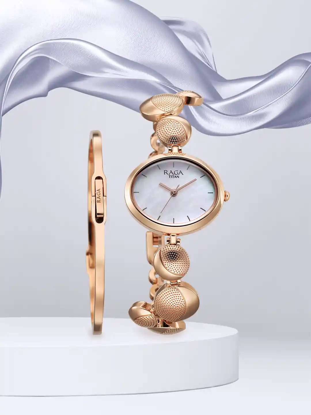 Buy Titan Women Metal Straps Analogue Watch 2721WM01F Watches