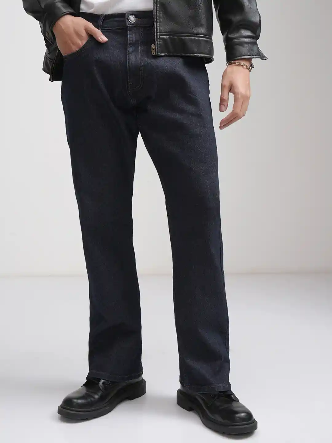 Buy HIGHLANDER Men Bootcut Clean Look No Fade Stretchable Jeans