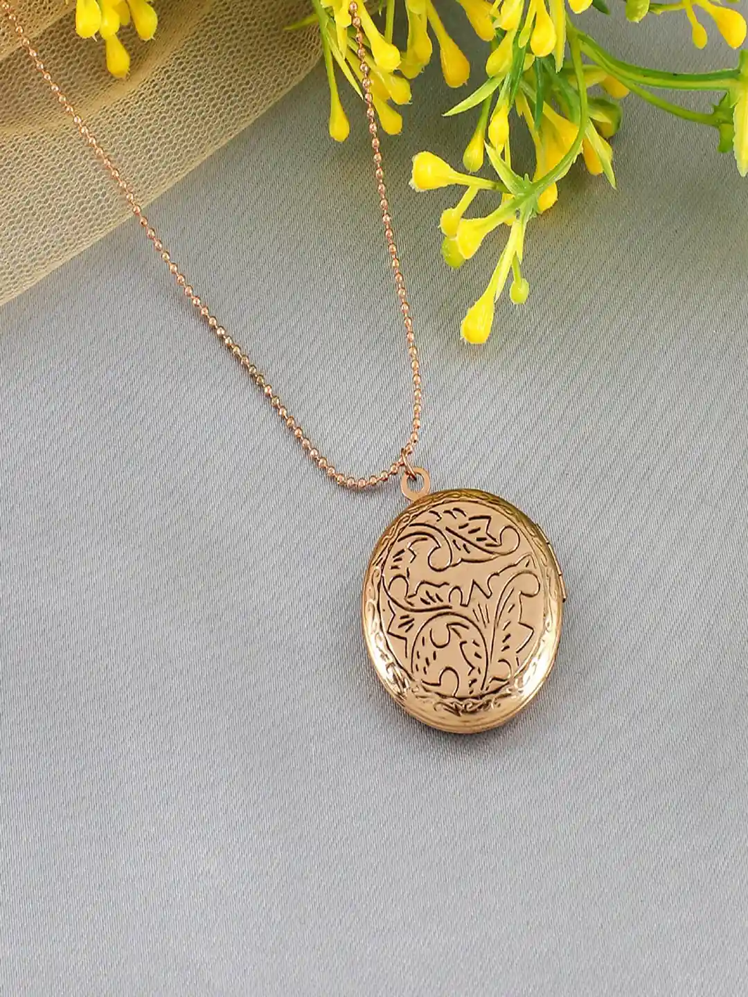 Buy UNIVERSITY TRENDZ Gold-Plated Floral Engraved Locket Pendant