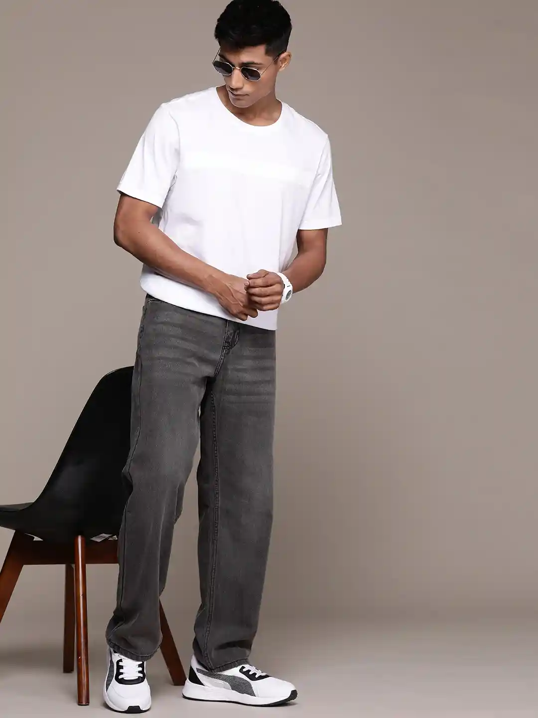 Buy The Roadster Lifestyle Men Pure Cotton Straight Fit Light