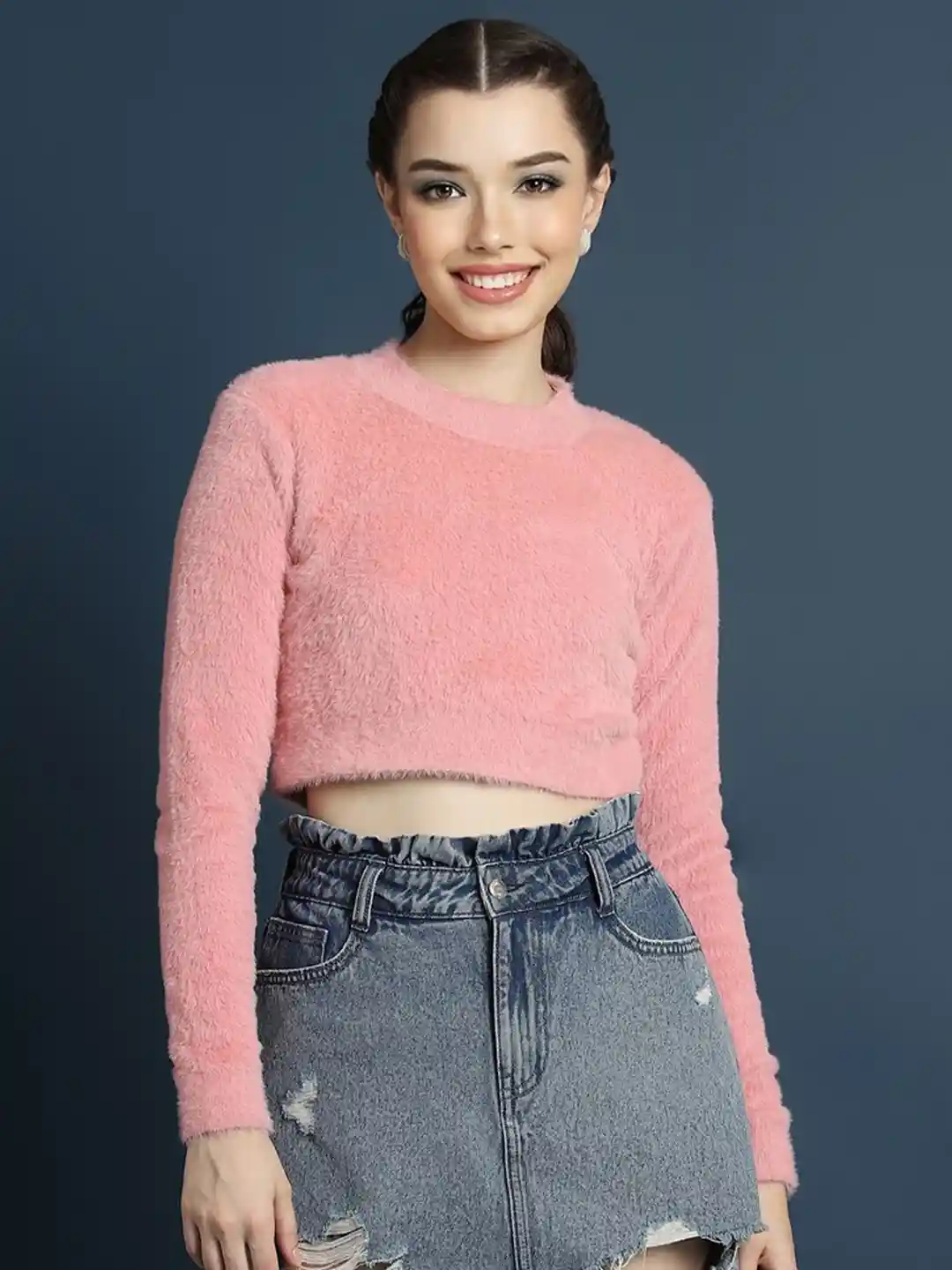 Pink Crop Top Fuzzy Sweater FOREVER 21 Pink Long Sleeves Crop