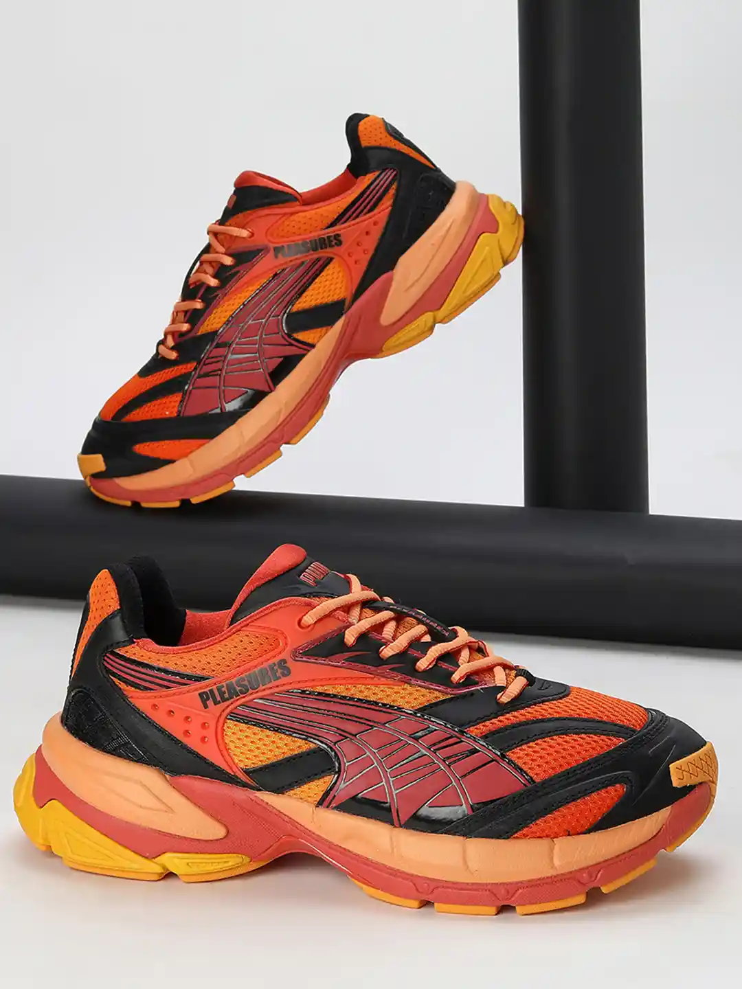 ULTRA ／ YOUTHFUL PLEASURES youthful pleasures | ULTRA | Christoph Heemann