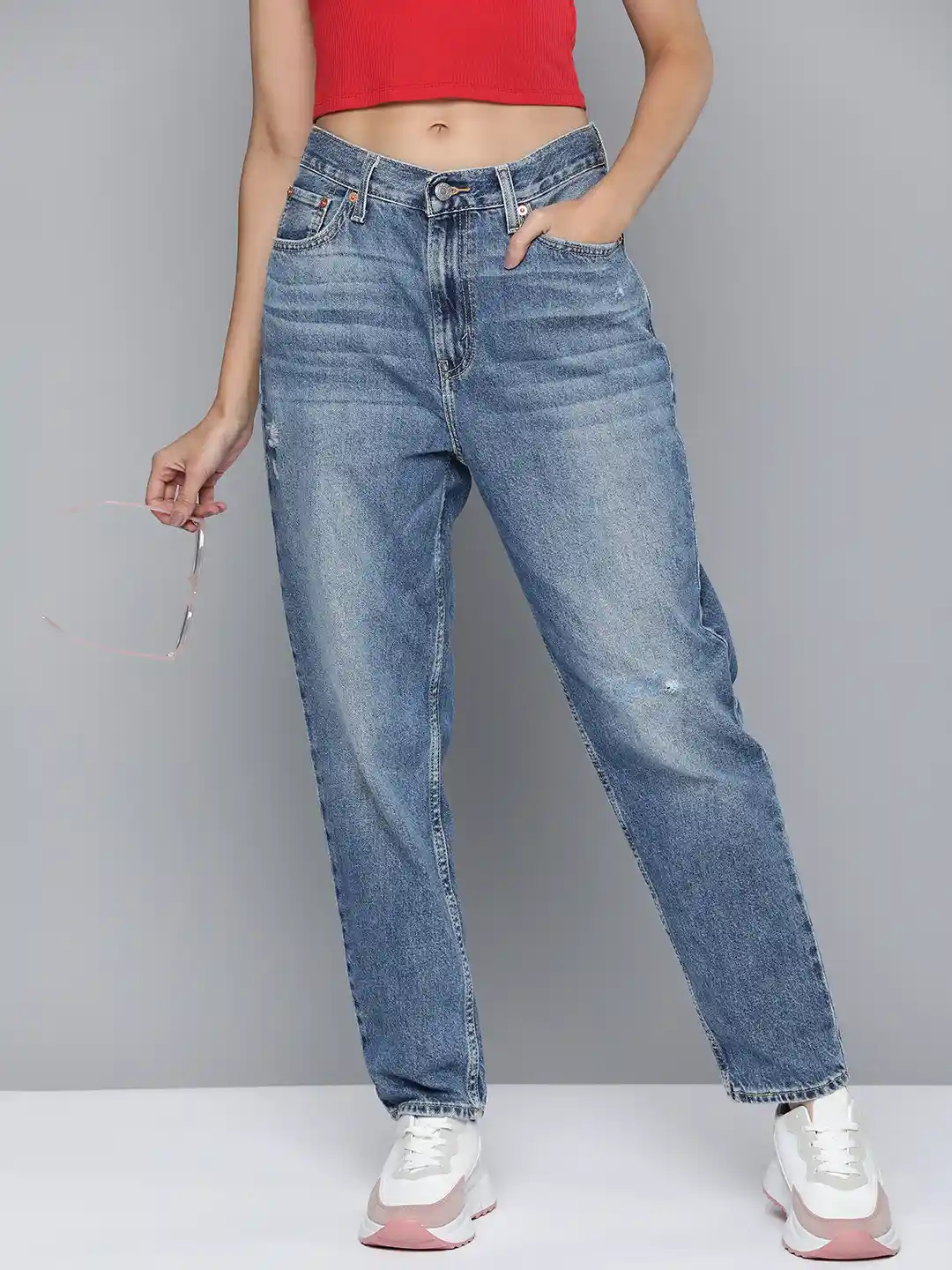 Levis Women Pure Cotton 80s Mom Low Distress High Rise Heavy Fade Jeans