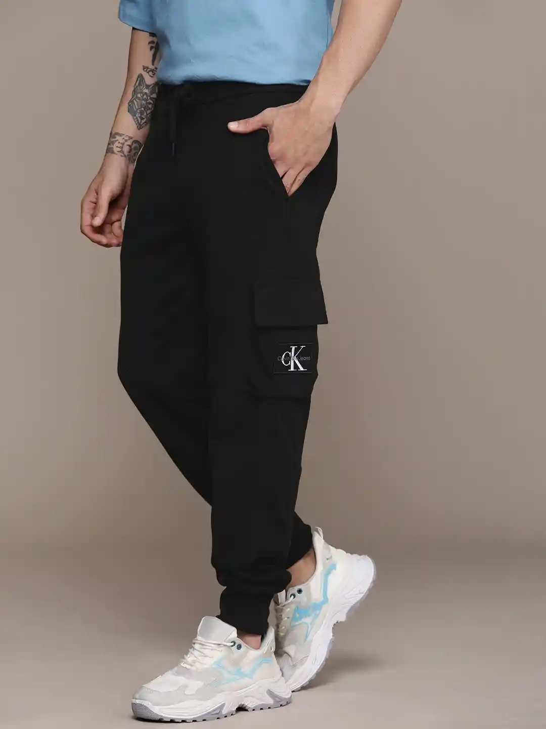 Buy Calvin Klein Jeans Men Pure Cotton Mid-Rise Joggers Track