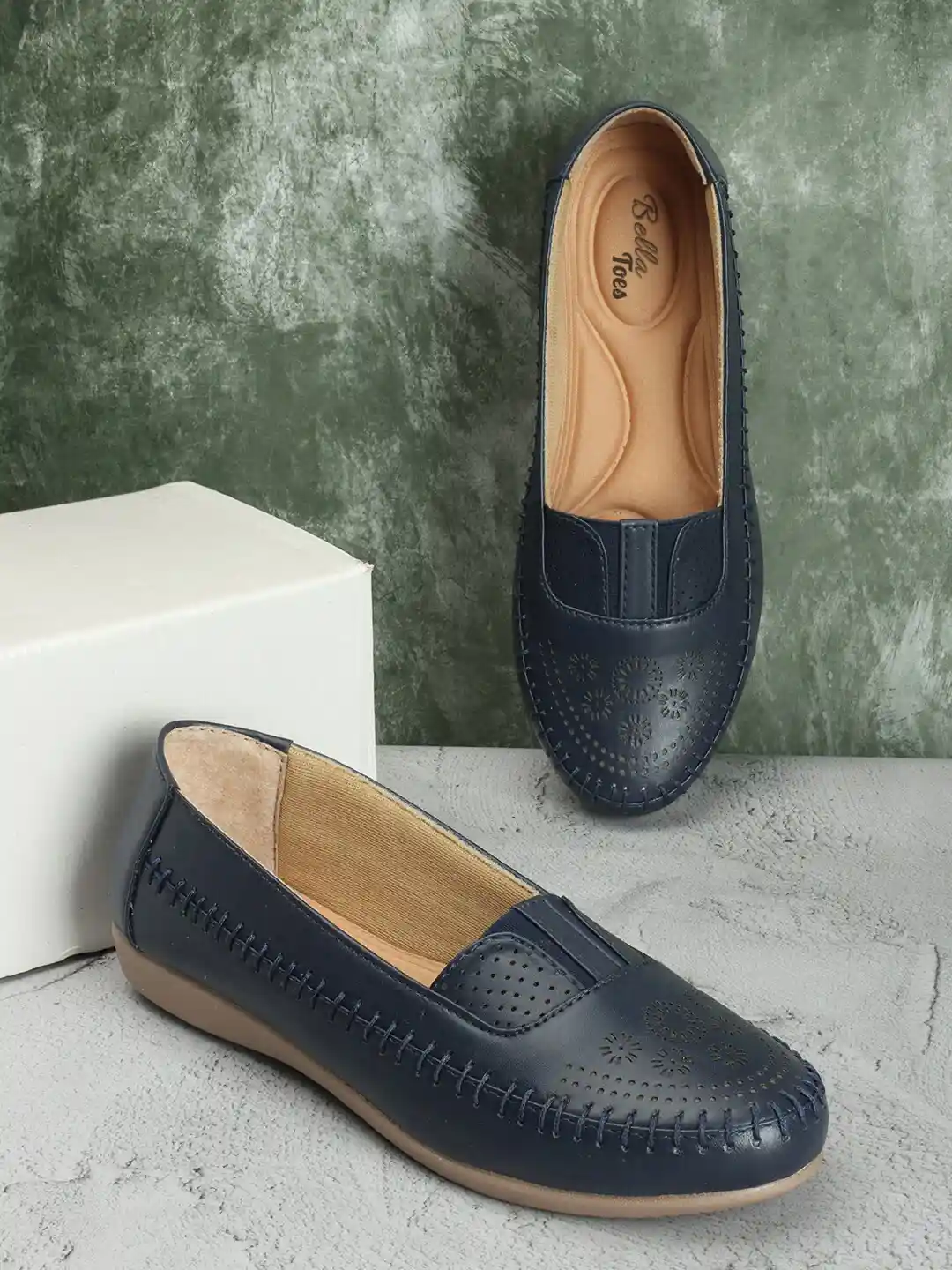 Buy Bella Toes Women Textured Lightweight Loafers With Laser Cuts