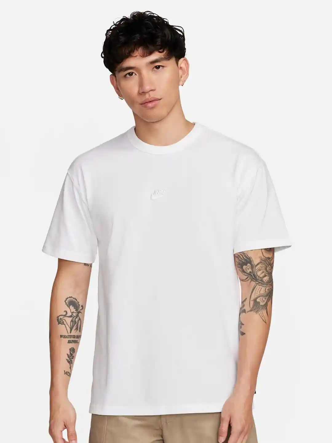 Nike Sportswear Premium Essentials T-Shirt