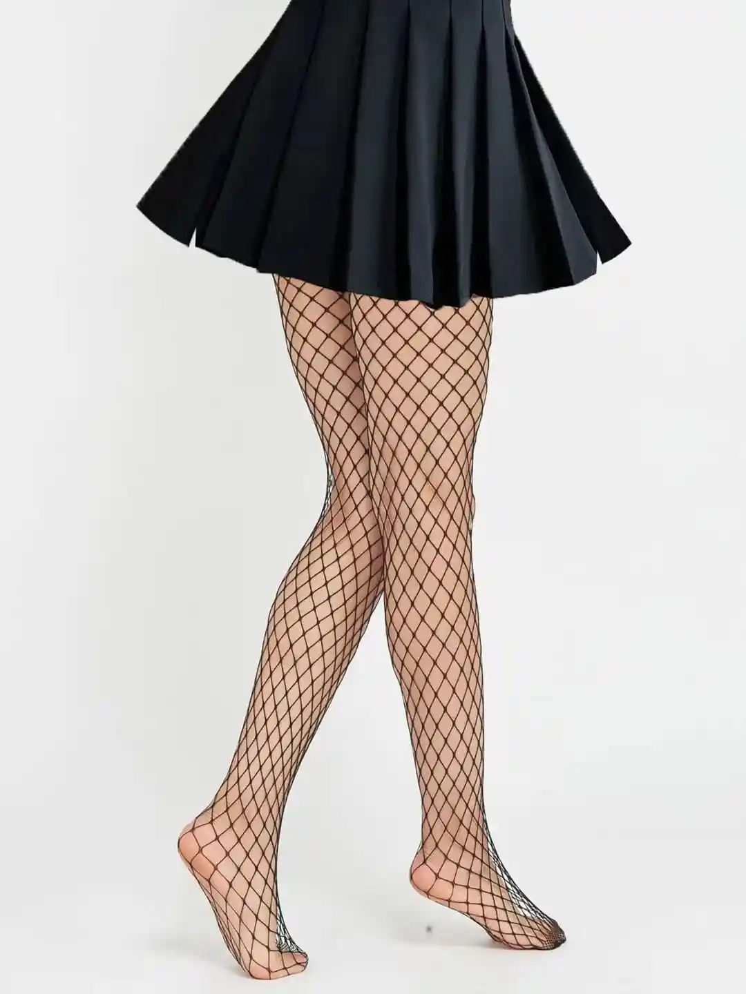 Tights What Can I Wear With A Black And White Checkered Skirt