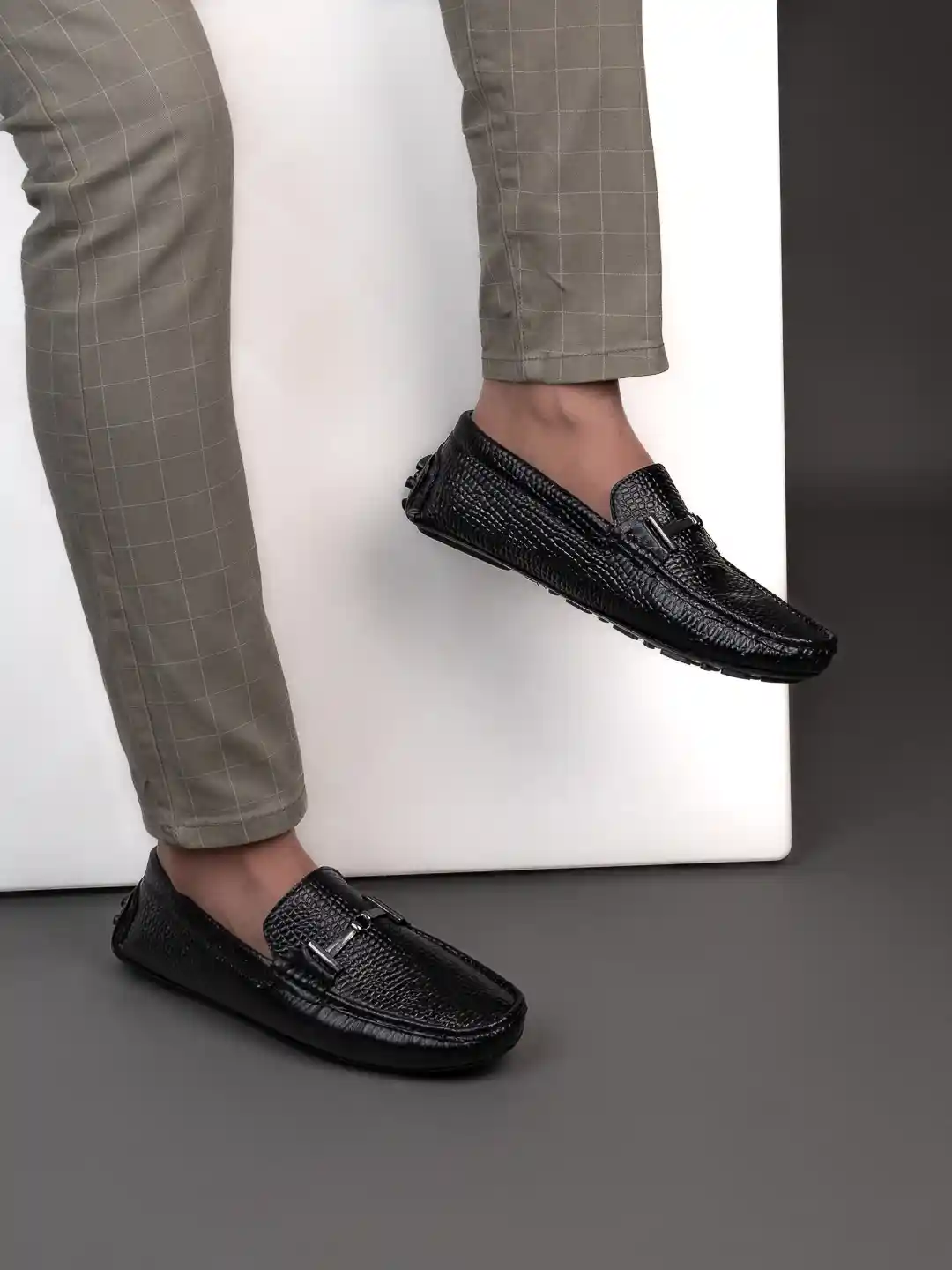 Buy Styli Men Genuine Leather Boat Shape Slip On Loafers Casual