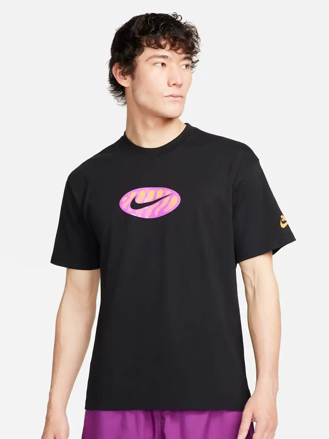 Buy Nike Men Sportswear Max90 Printed Cotton Relaxed-Fit T-Shirt