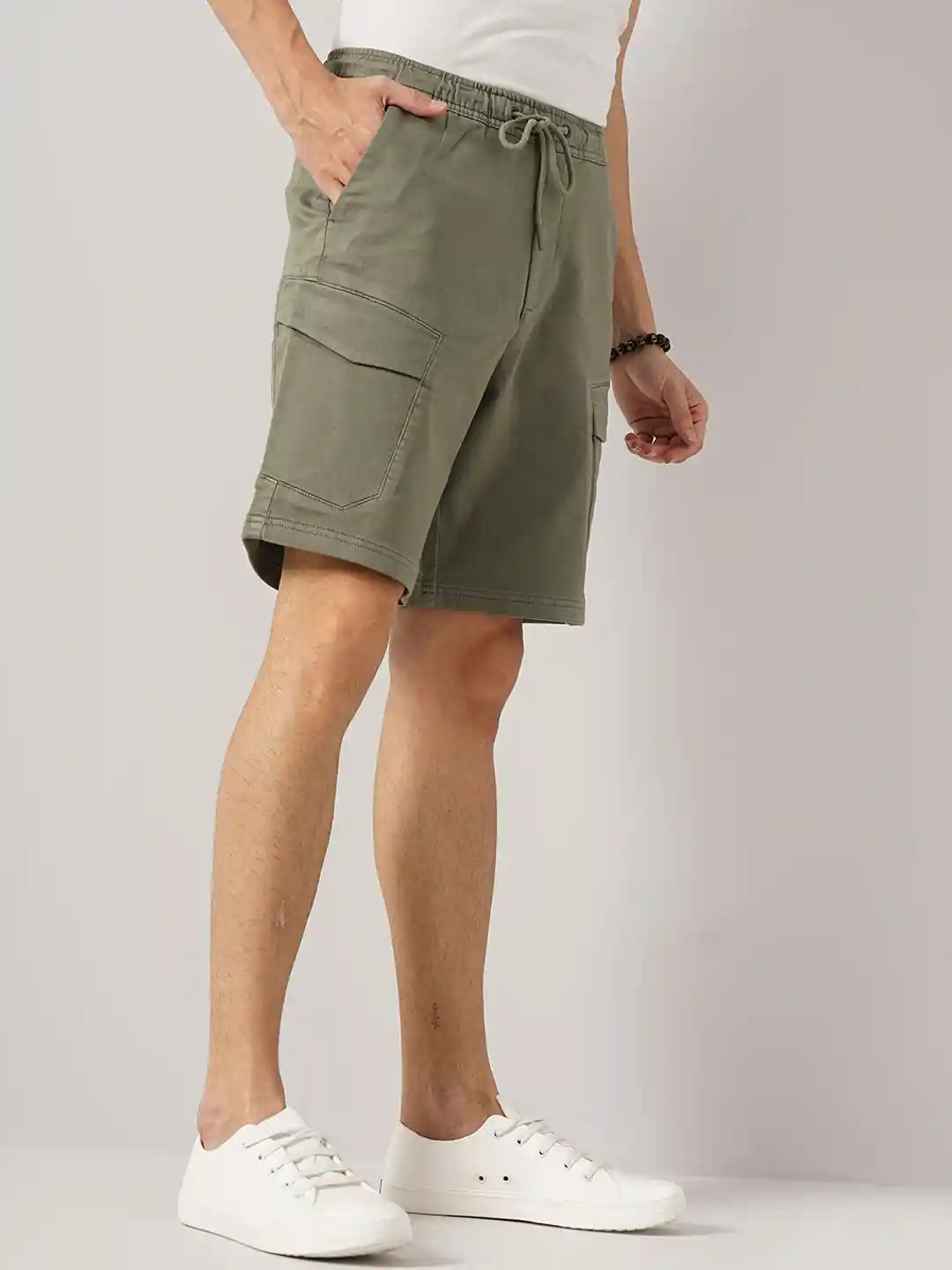 Buy Celio Men Loose Fit Mid-Rise Cargo Shorts Shorts for Men