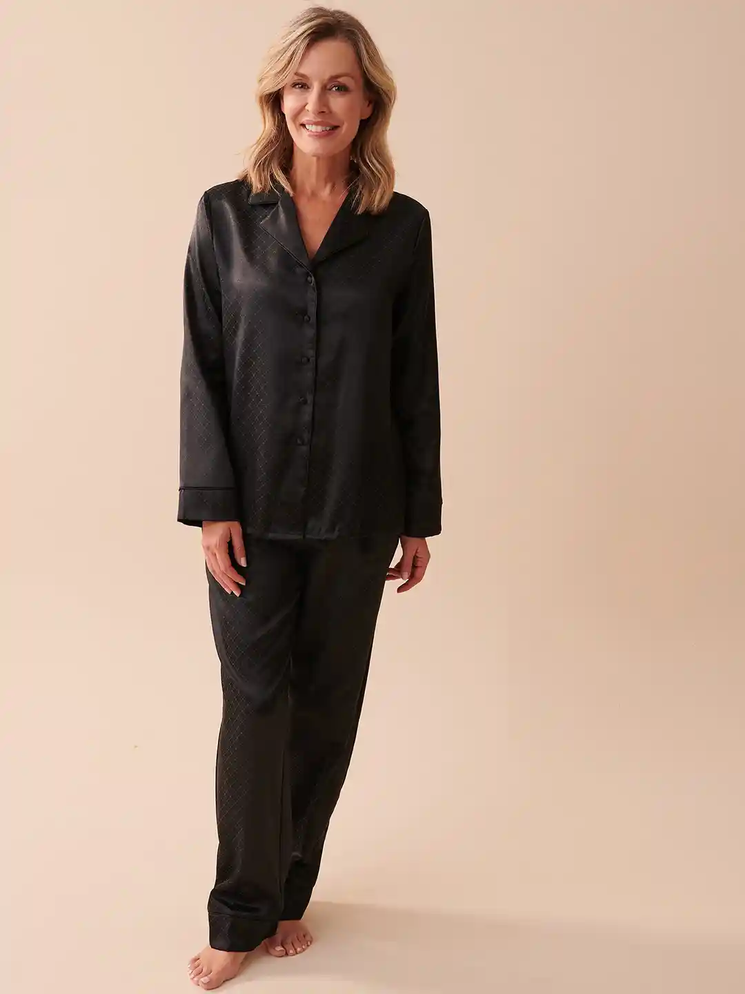 La Vie en Rose Checked Satin Night suit