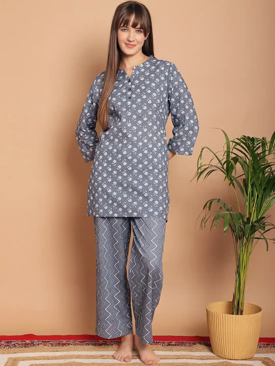 Kanvin Grey Ethnic Motifs Printed Pure Cotton Night Suit