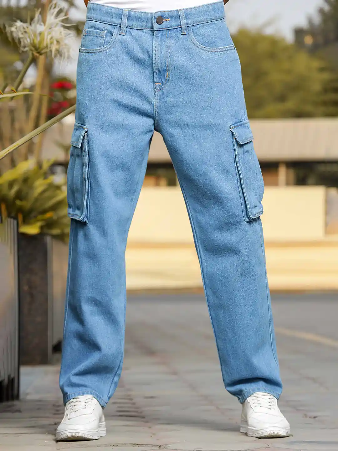 HERE&NOW Men Loose Relaxed Fit Clean Look Pure Cotton Cargo Jeans