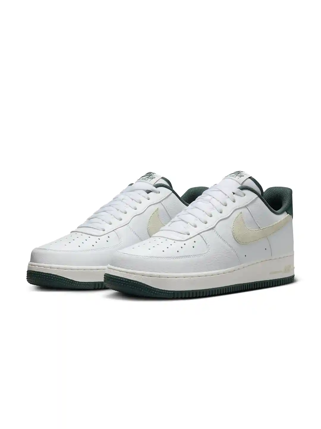 Air Force Low 07 White Black Nike Air Force '07 LV8 Men's Shoes