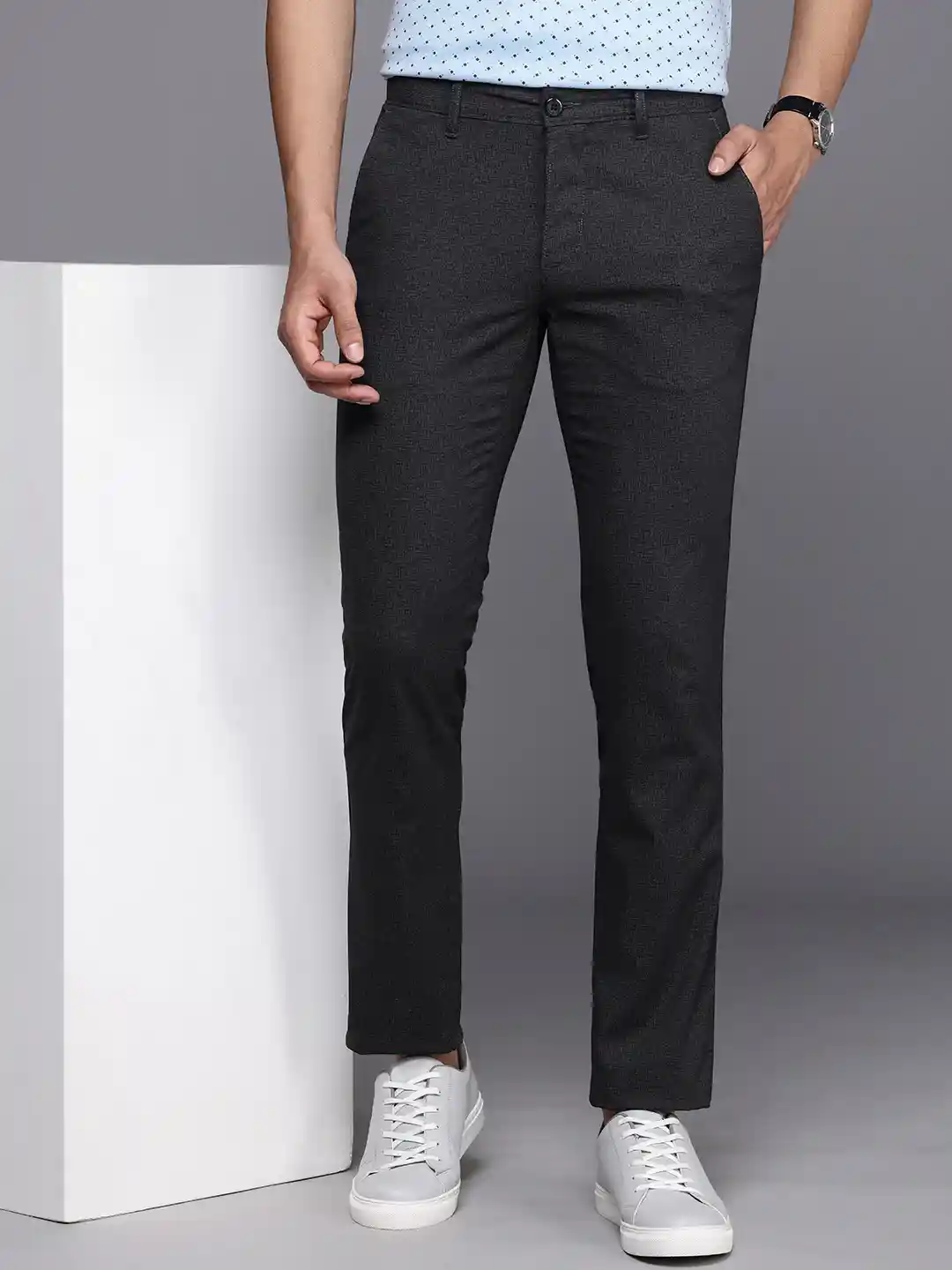 Louis Philippe Sport Men Geometric Printed Tapered Fit Semiformal Chinos  Trousers