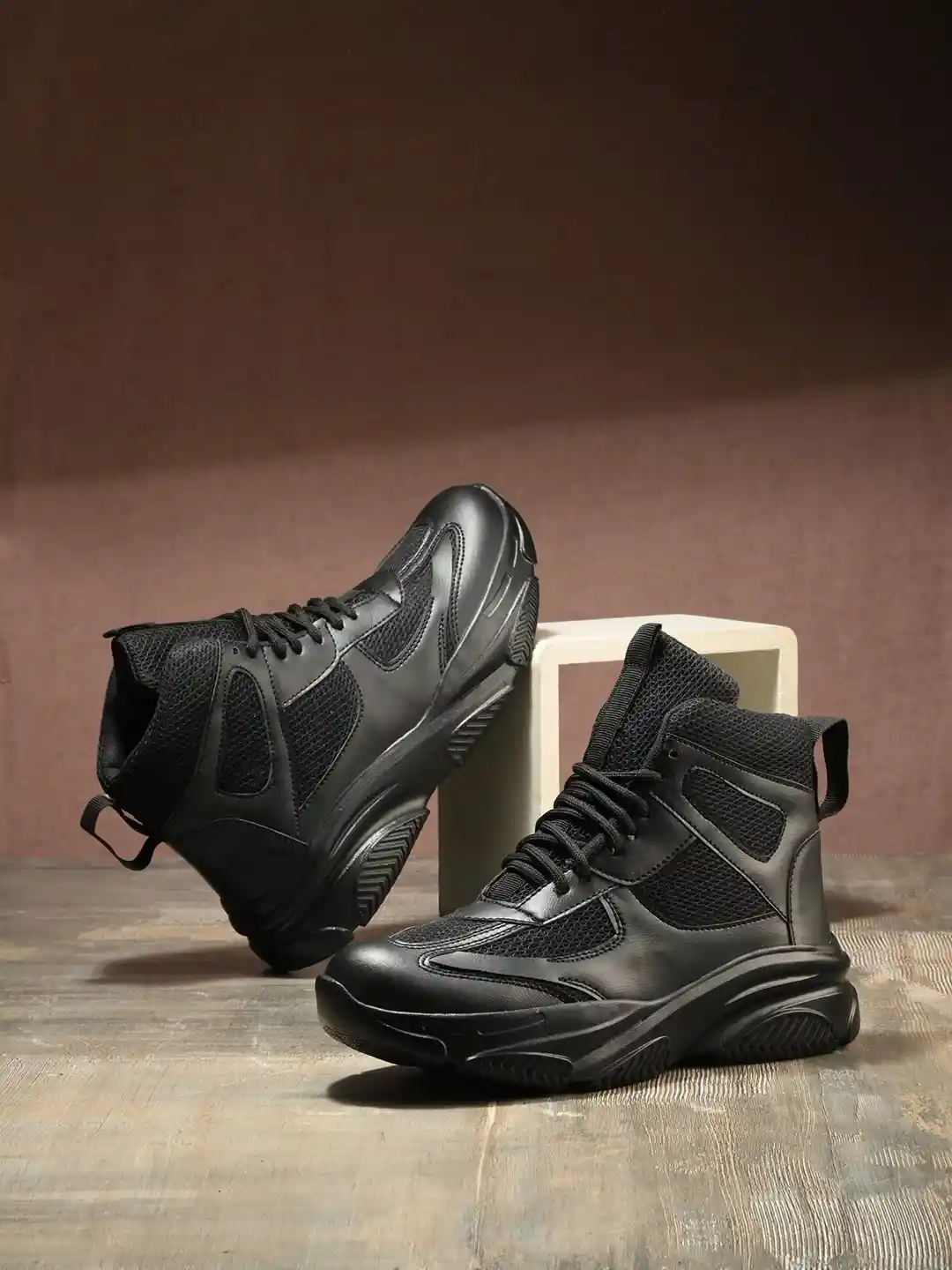 The Roadster Lifestyle Women Textured Lace Up Mesh Sneakers - Main Image