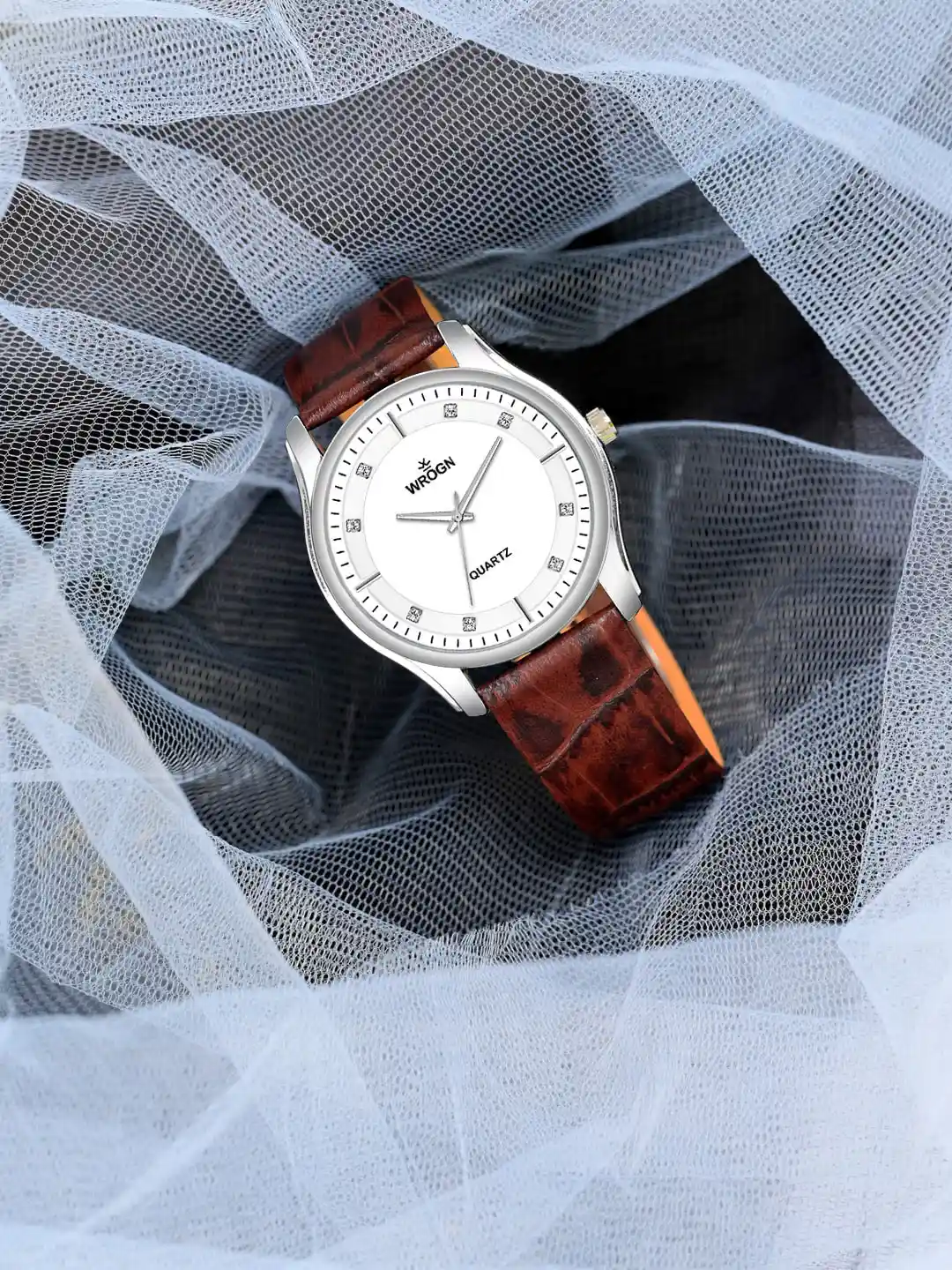 WROGN Men Textured Dial Leather Bracelet Style Straps Analogue Watch  HOBWRG0459