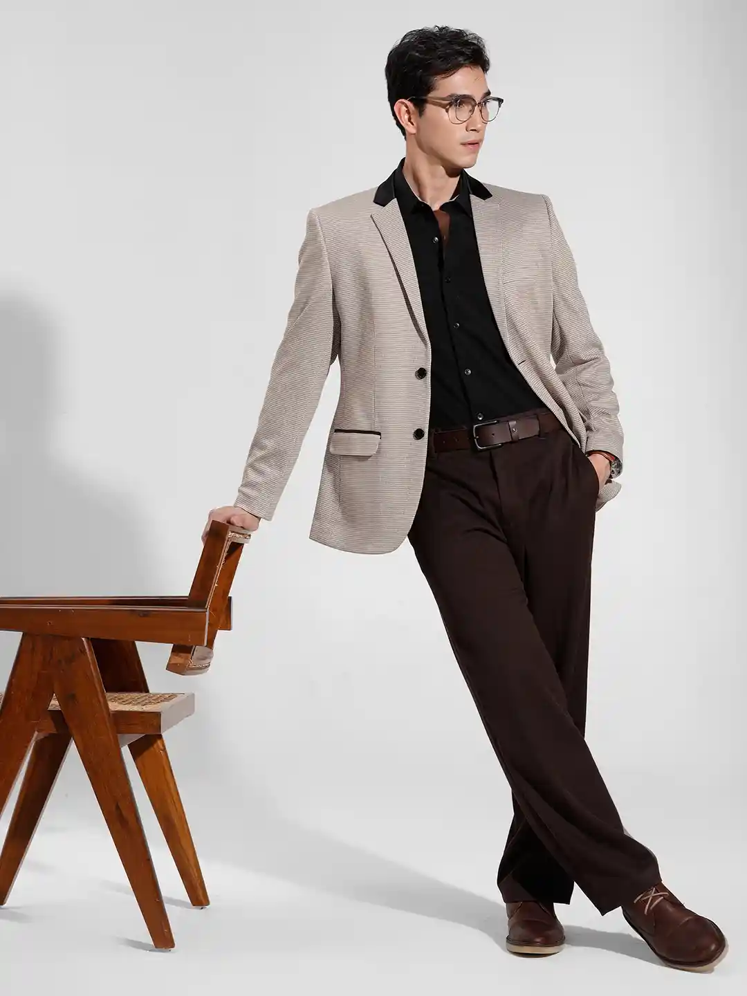 INVICTUS Slim Fit Self-Design Formal Blazer