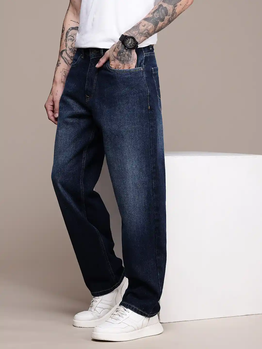 Buy WROGN Men Pure Cotton Loose Fit Heavy Fade Jeans Jeans for