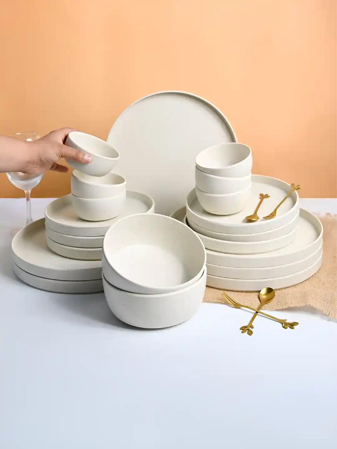 Market99 Off White Solid Melamine 20 Piece Dinner Set