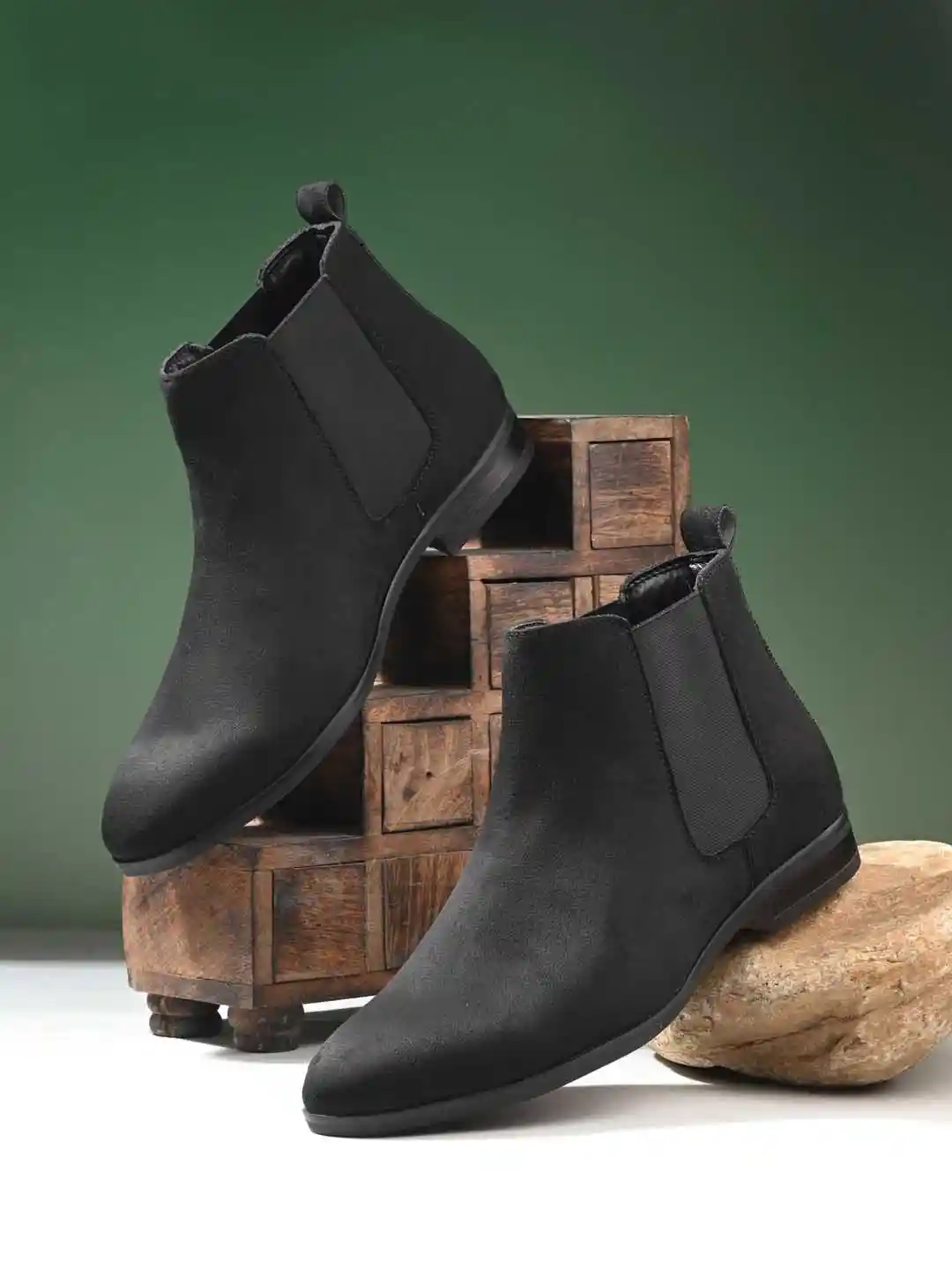 Hirels Men Round Toe Suede Chelsea Boots