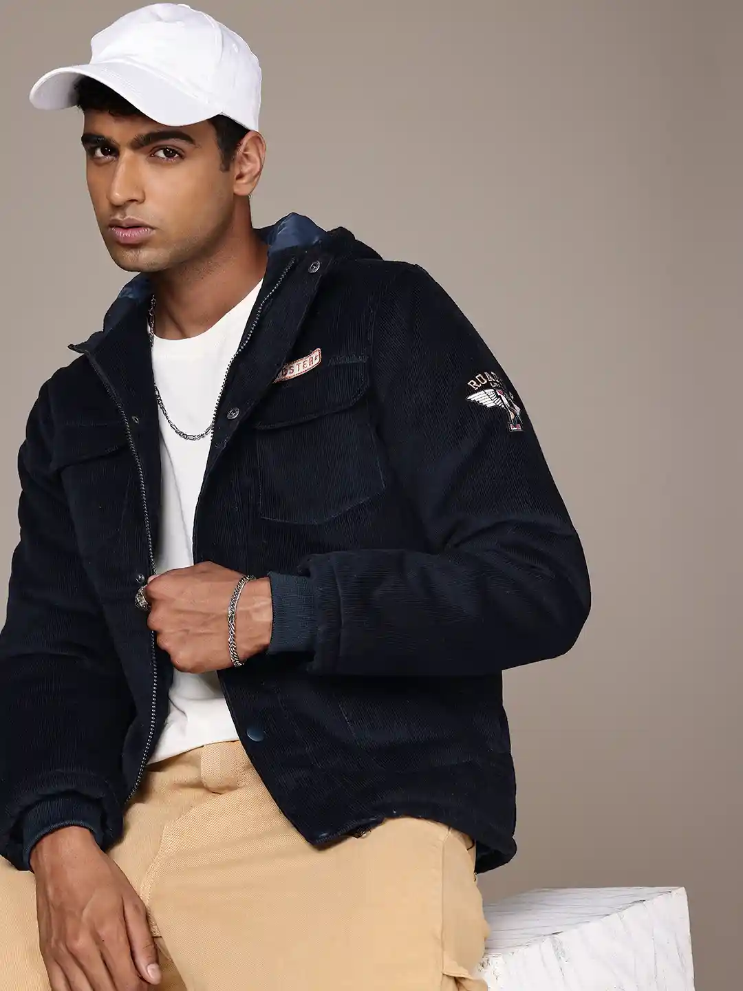 42335470-1daf-4d37-bcb8-