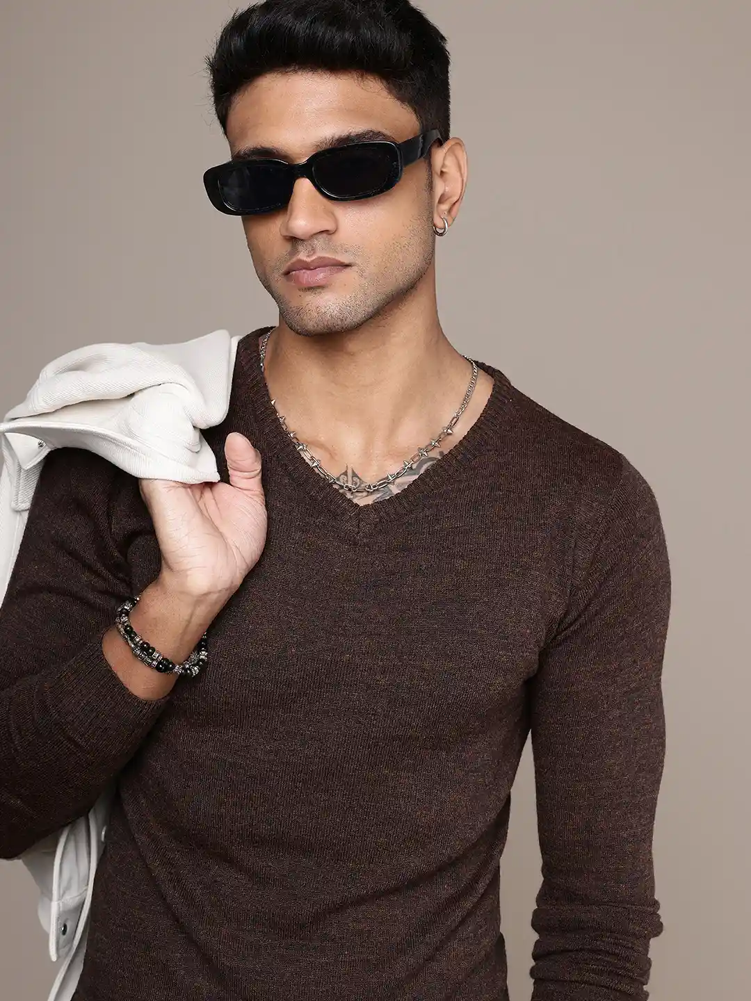 The Roadster Life Solid V-Neck Pullover