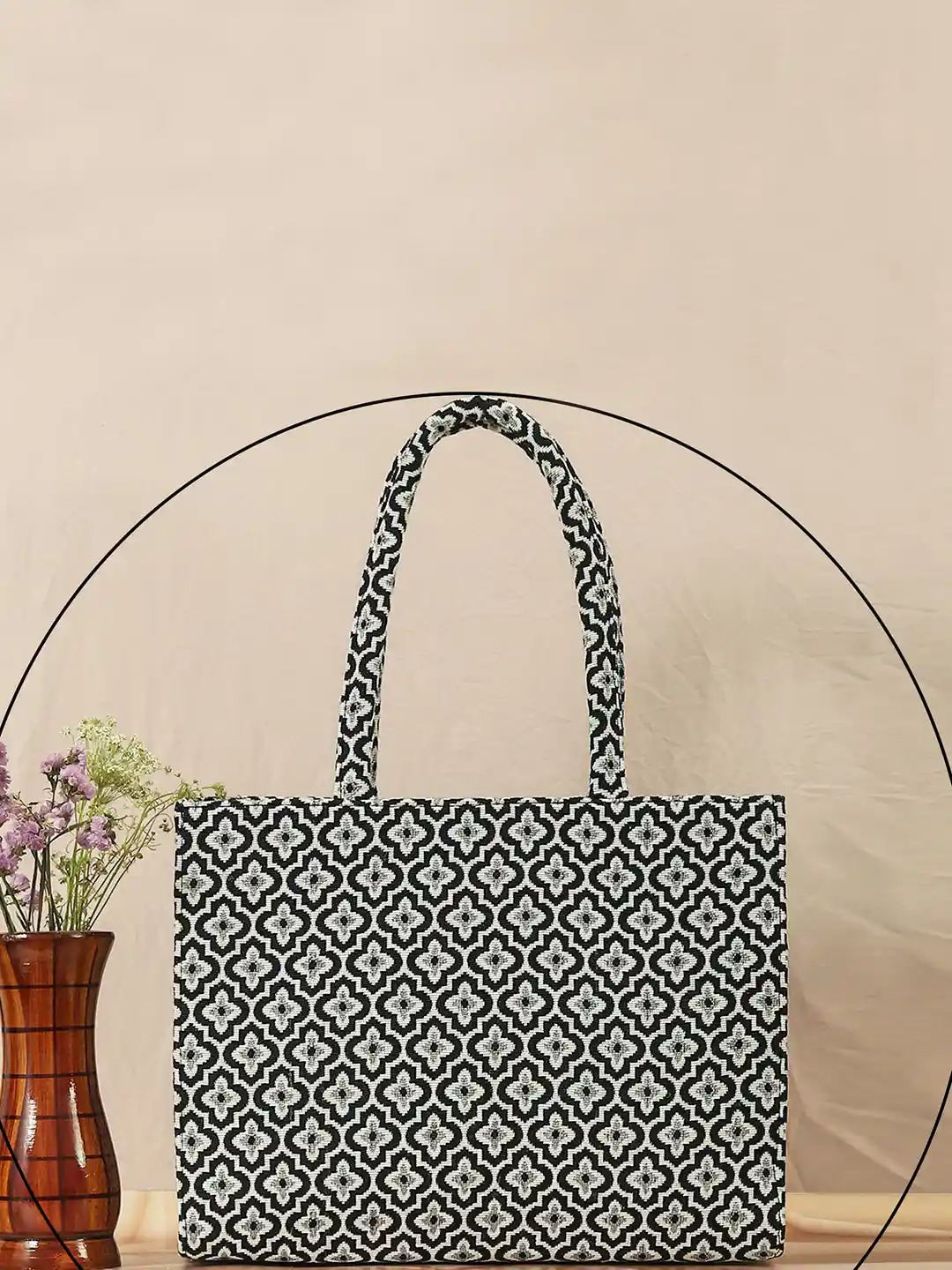 Buy Bagsy Malone Women Floral Printed Structured Handheld Bag with