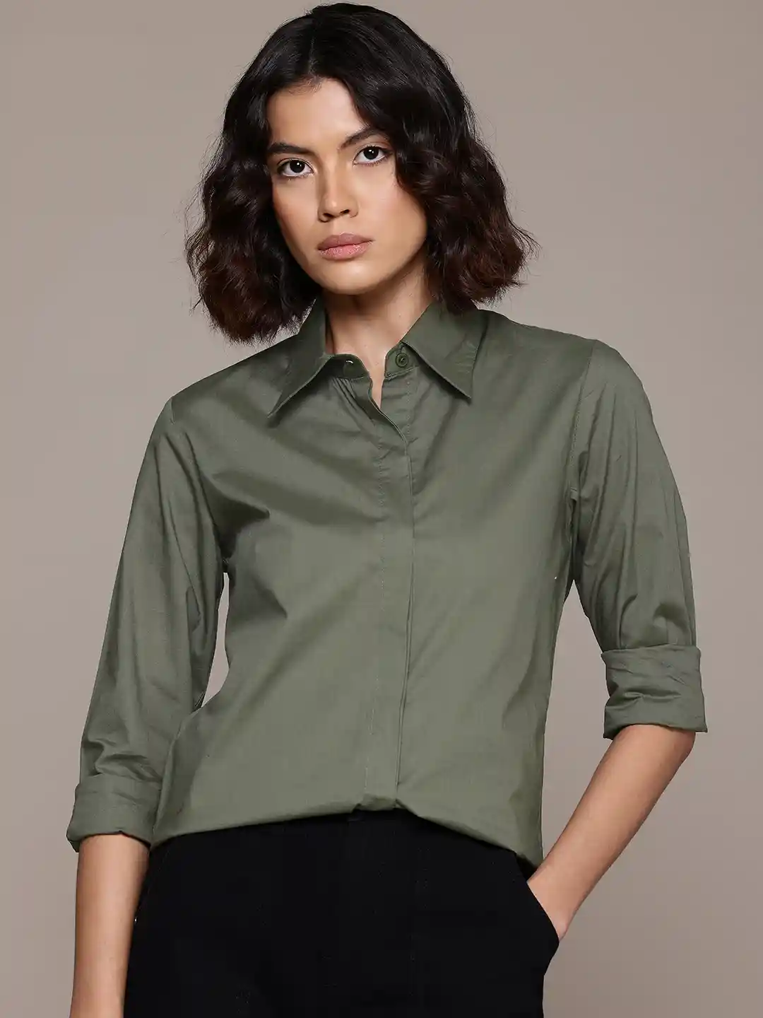 Fashion Grey Pant Green Shirt Pista Green Solid Slim Fit Party