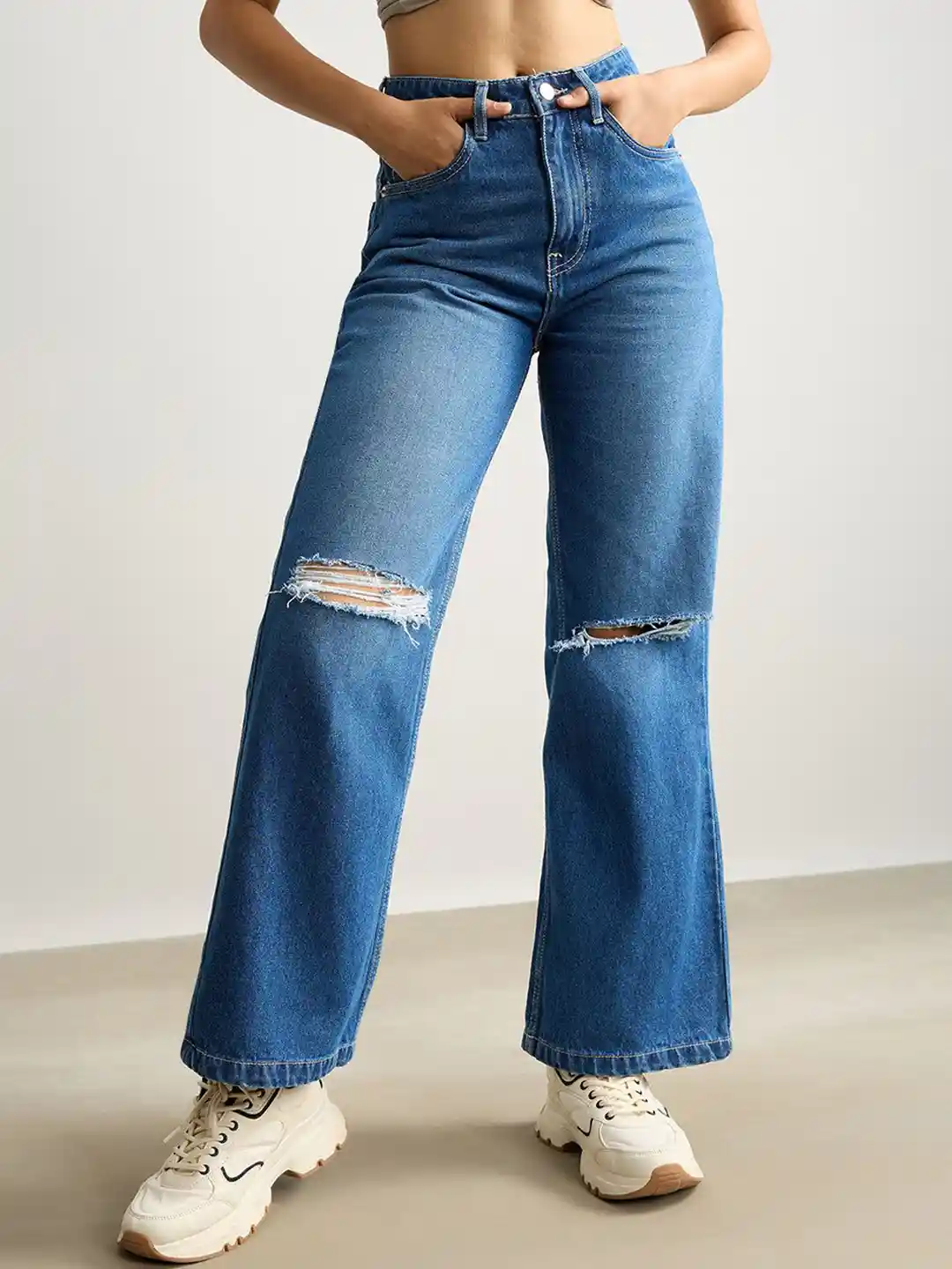 FREAKINS Women Blue Straight Fit Mid-Rise Slash Knee Light Fade Pure Cotton  Ripped Jeans