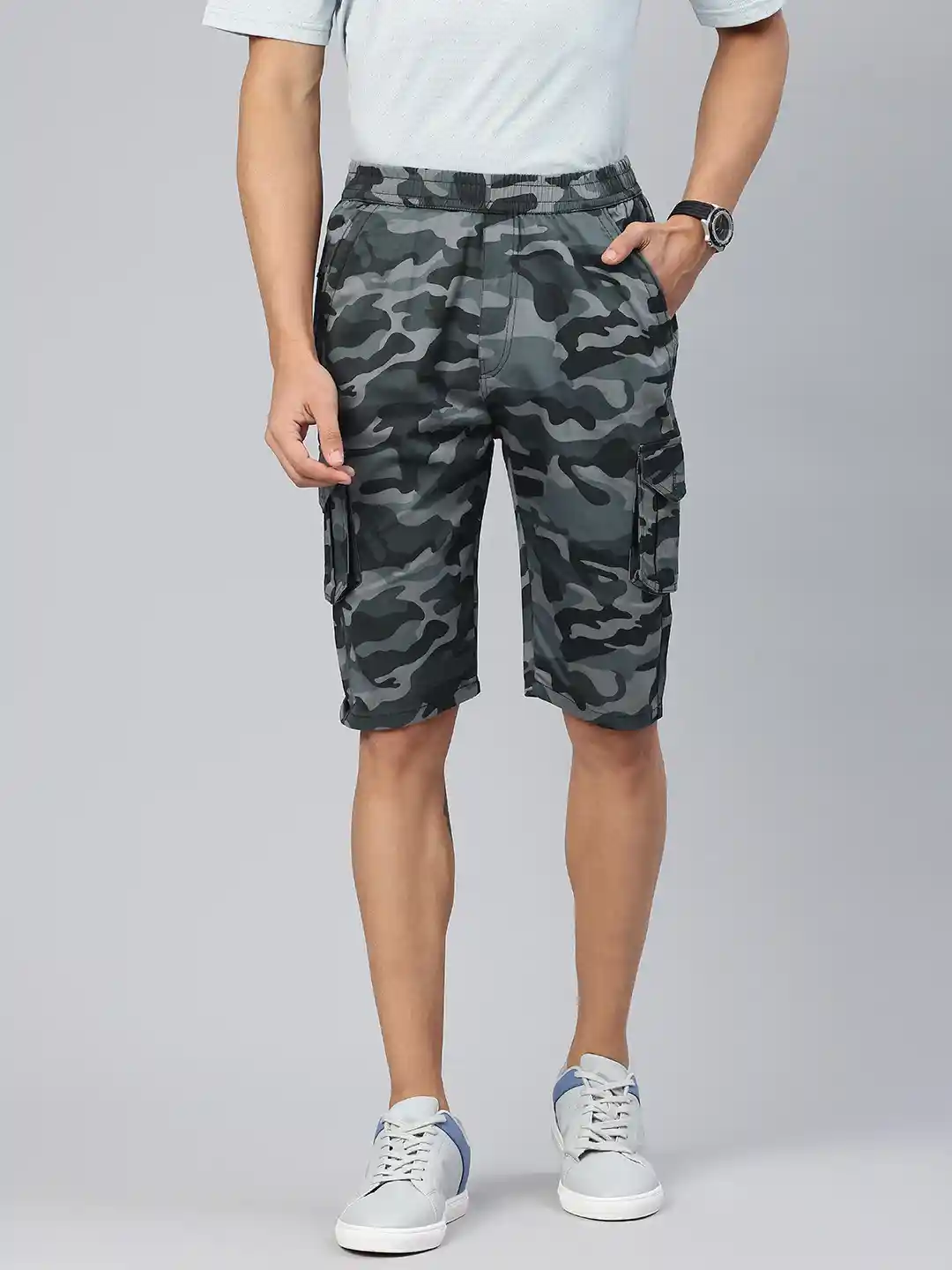 ADBUCKS Men Camouflage Printed Cargo Shorts