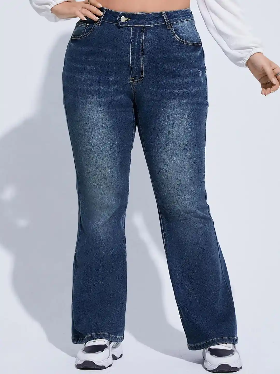 CURVE BY KOTTY Women Plus Size High-Rise Clean Look Light Fade Stretchable  Bootcut Jeans