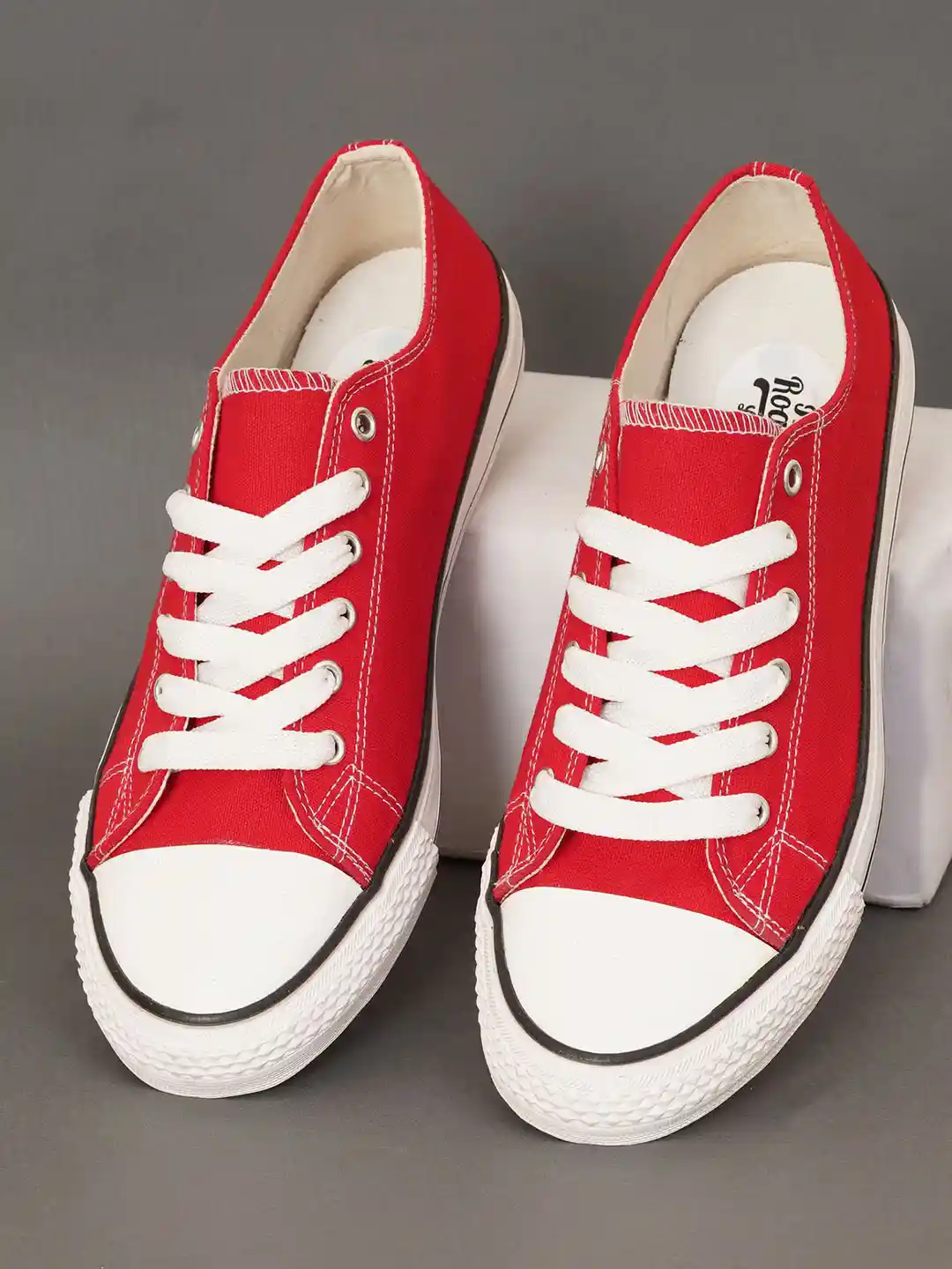 The Roadster Lifestyle Co Women Canvas Casual Sneakers