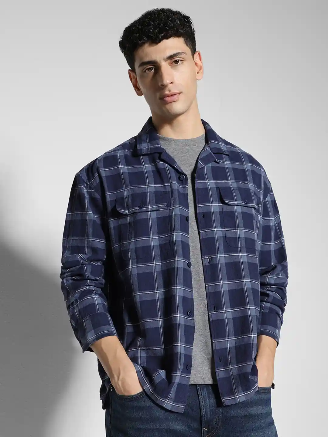 Buy AMERICAN EAGLE OUTFITTERS Checked Cotton Linen Spread Collar
