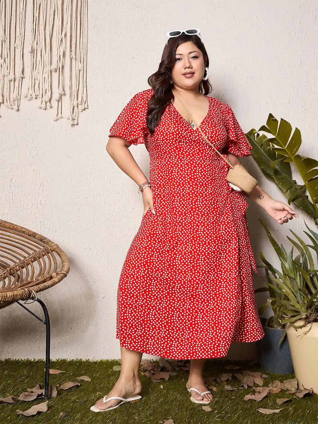 Berrylush Curve Print Wrap Midi Dress