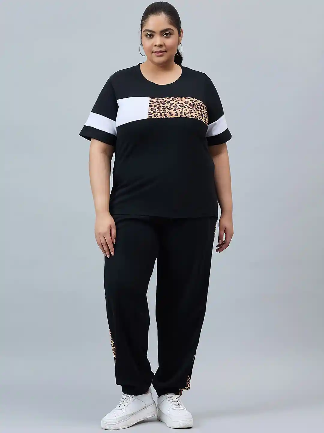 Short Sleeve Sweatpants And Shirt Set: Short-Sleeve T-Shirt Loose