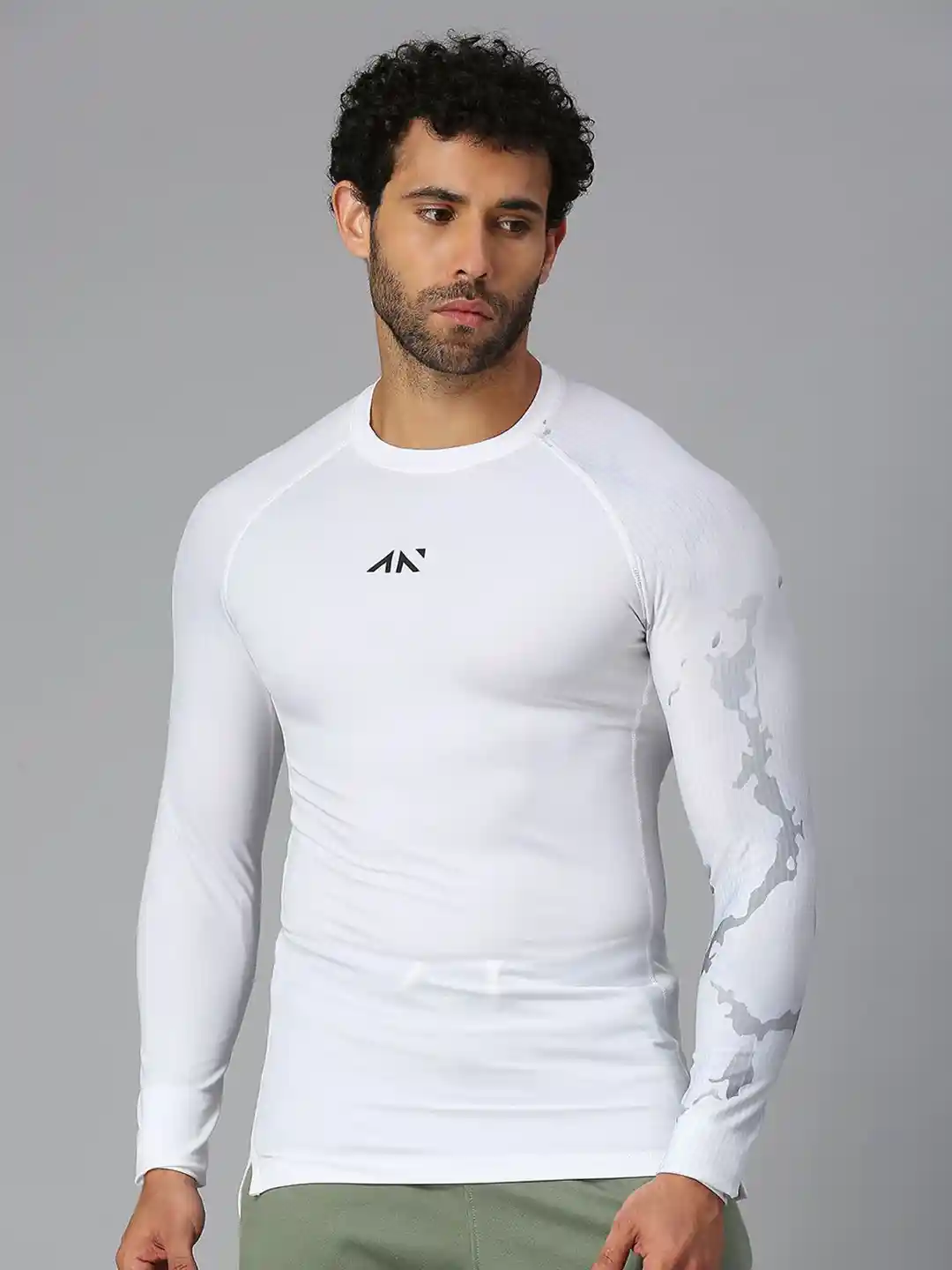 Buy AESTHETIC NATION Men Dri-FIT Pockets Compression T-shirt
