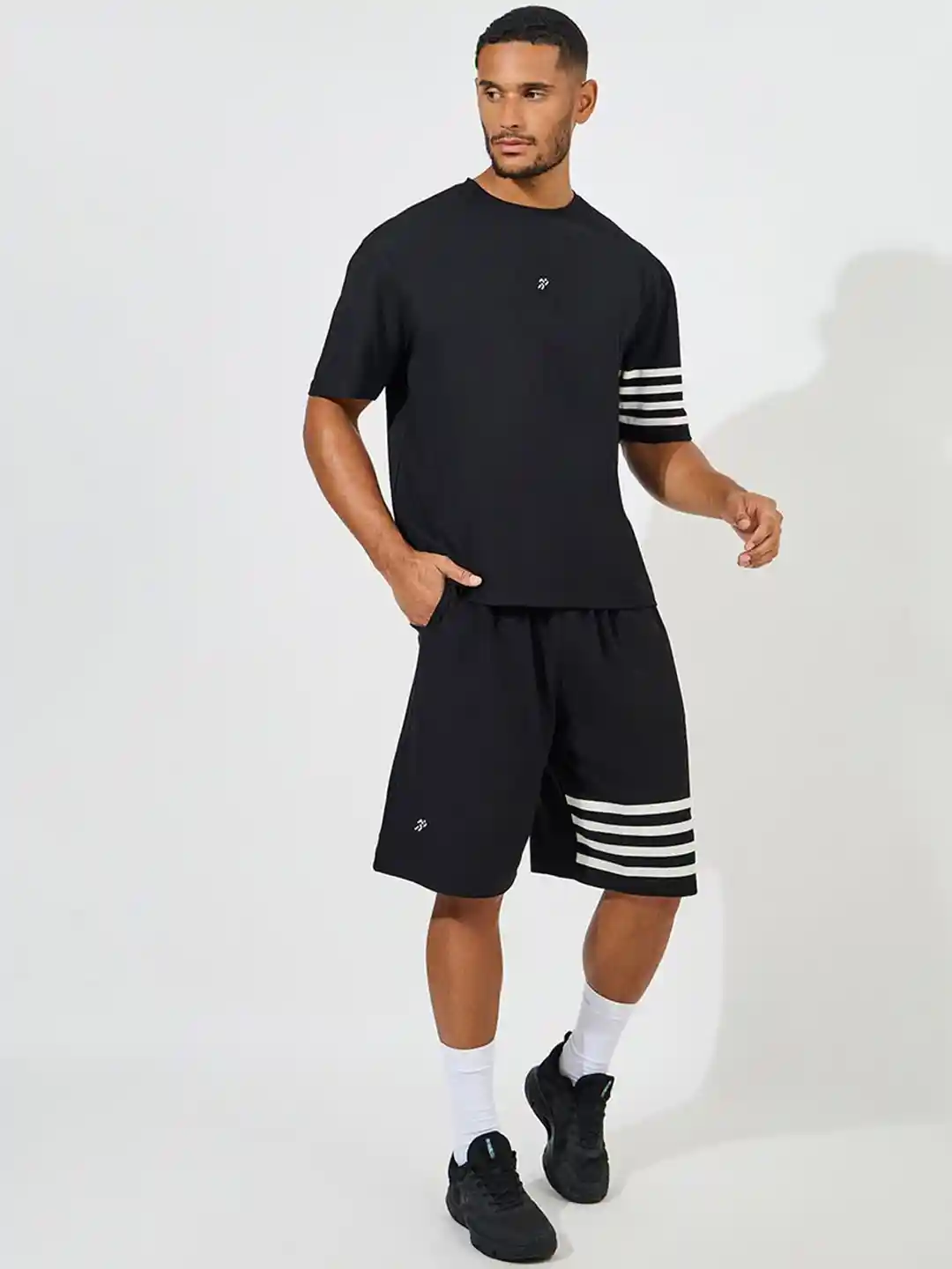 Styli Men Pique Knit Striped Oversized Tee Shorts Co Ord Set